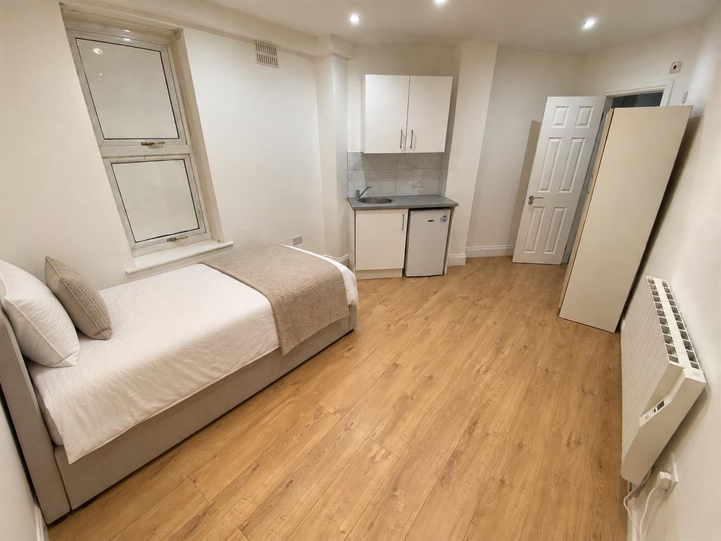 Property photo 1 of 2 611Dfb4D-Bde6-4B4D-Abee-8F2D45E052D7.Png
