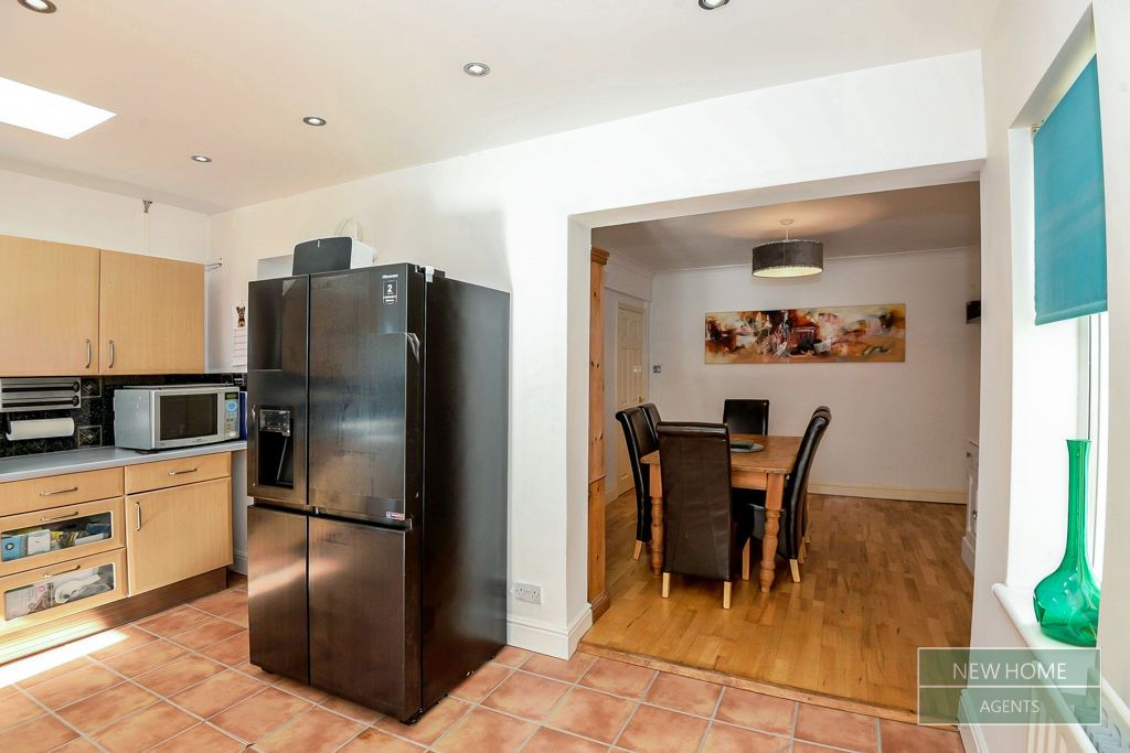 Property photo 3 of 19 Photo 6