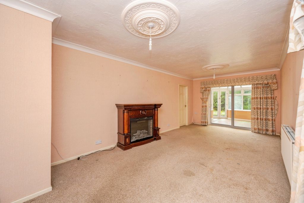Property photo 3 of 17 Pbox-Img.Jpg