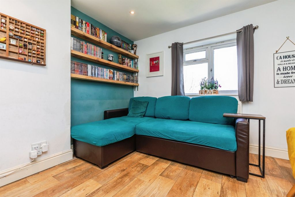 Property photo 2 of 19