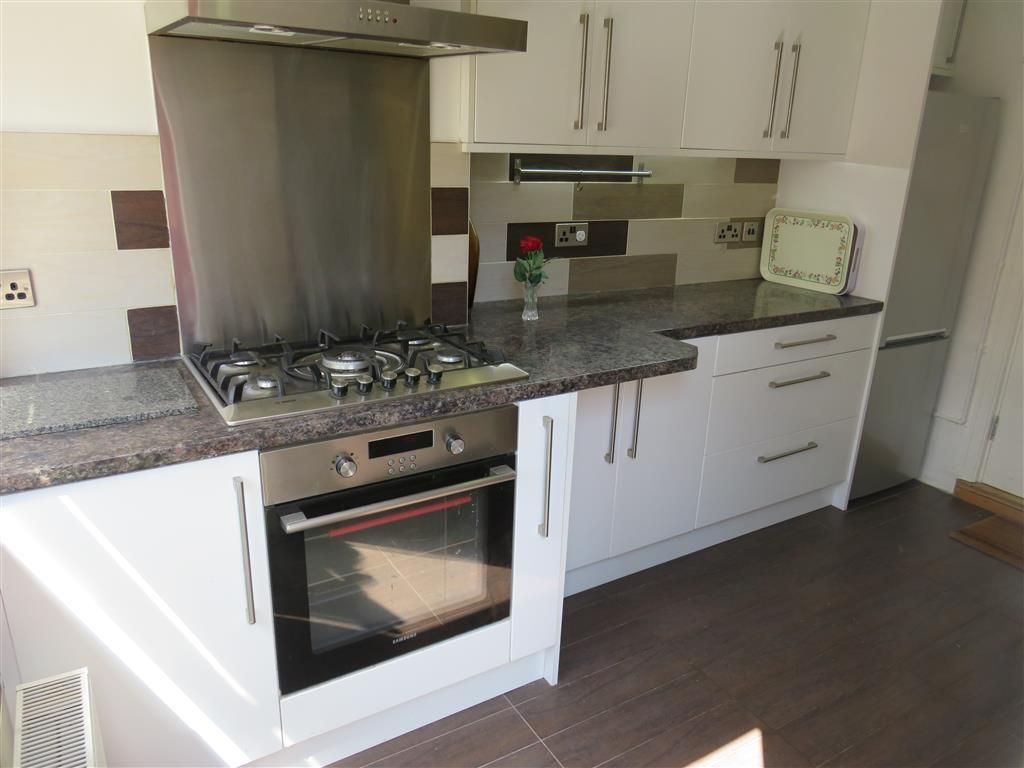 Property photo 1 of 12 Kitchen