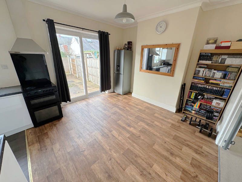 Property photo 3 of 24 Dining Kitchen