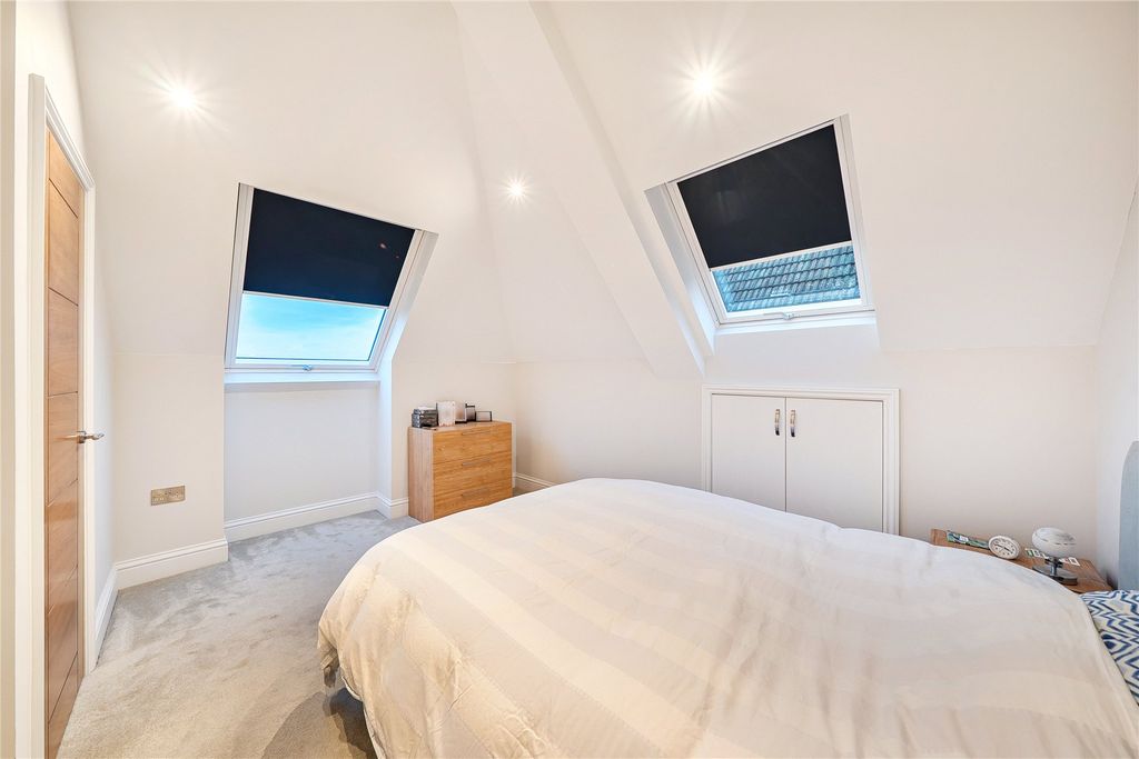 Property photo 2 of 14 Picture No. 02