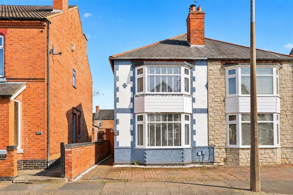 Property photo 1 of 21 Original-Aa6D7C1F-5CE4-412B-9D83-BA289Fb1D0De.Jpeg