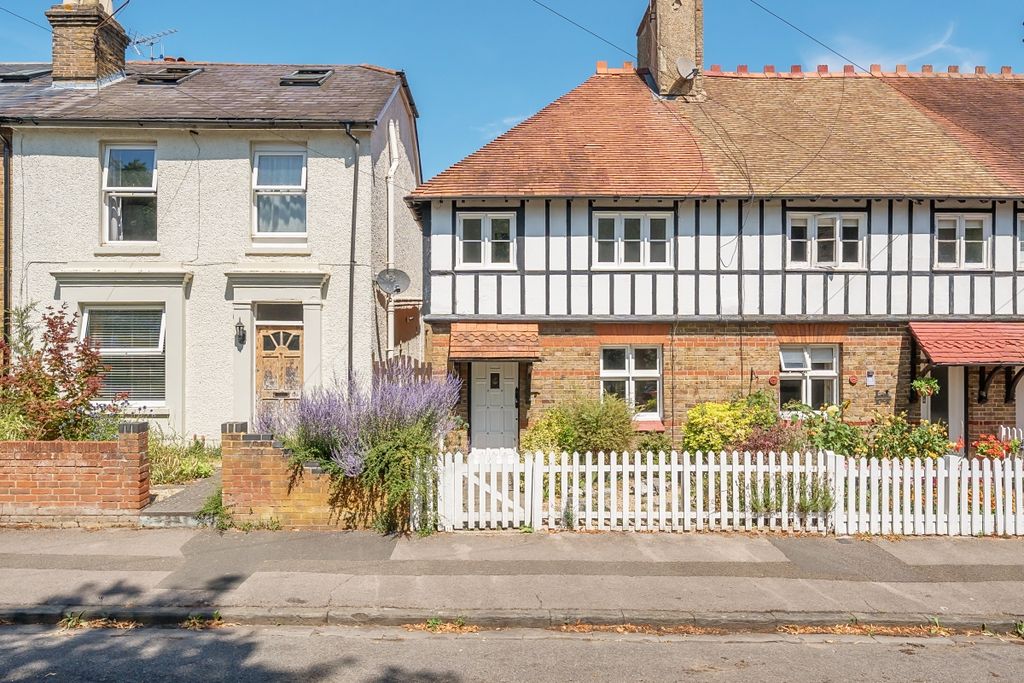 Property photo 1 of 18 1329046-1-687F469...