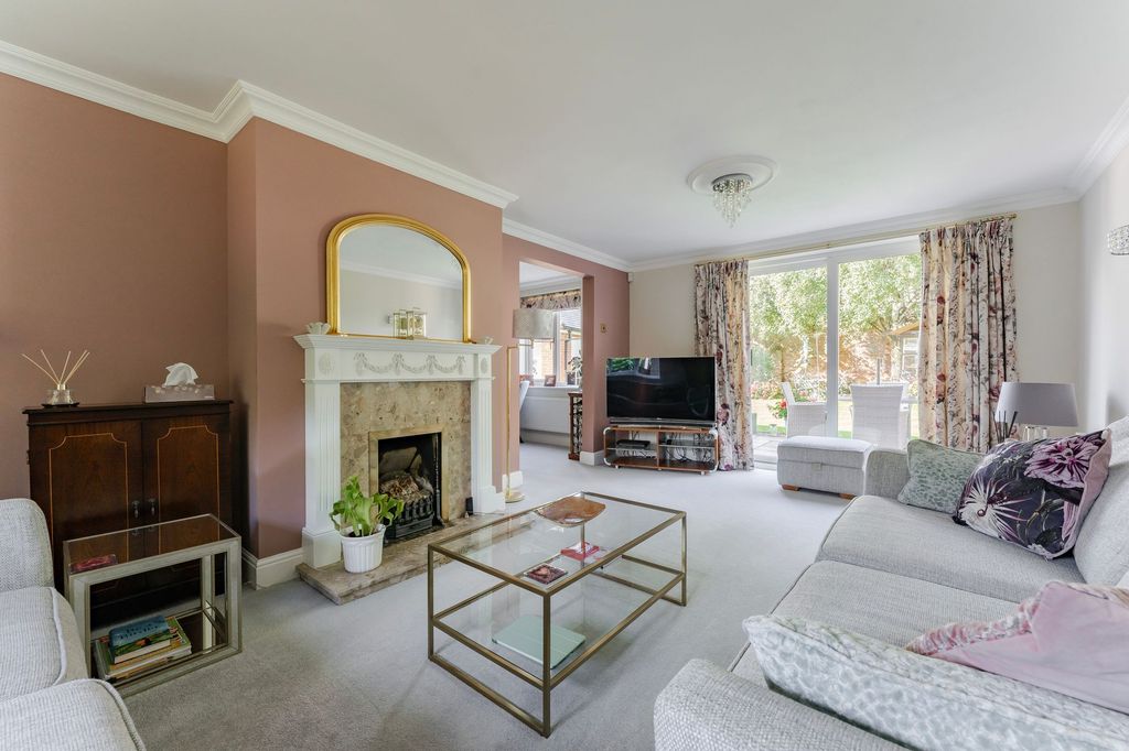 Property photo 3 of 21