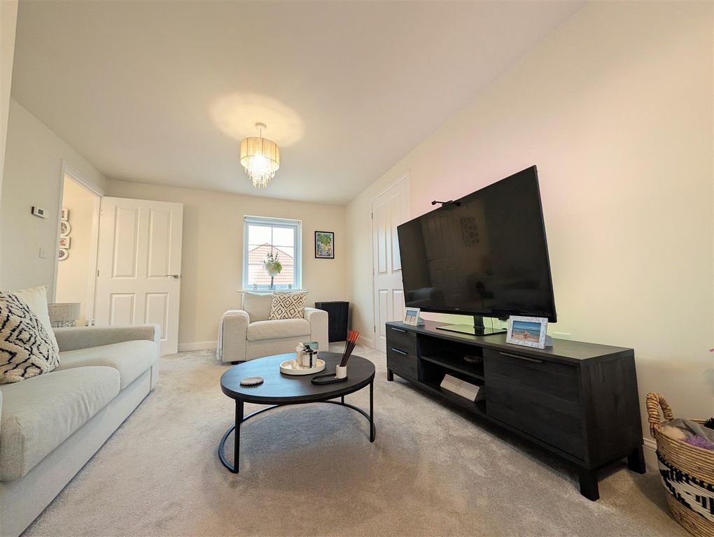 Property photo 3 of 19 Pxl_20250926_150920357~2.Jpg