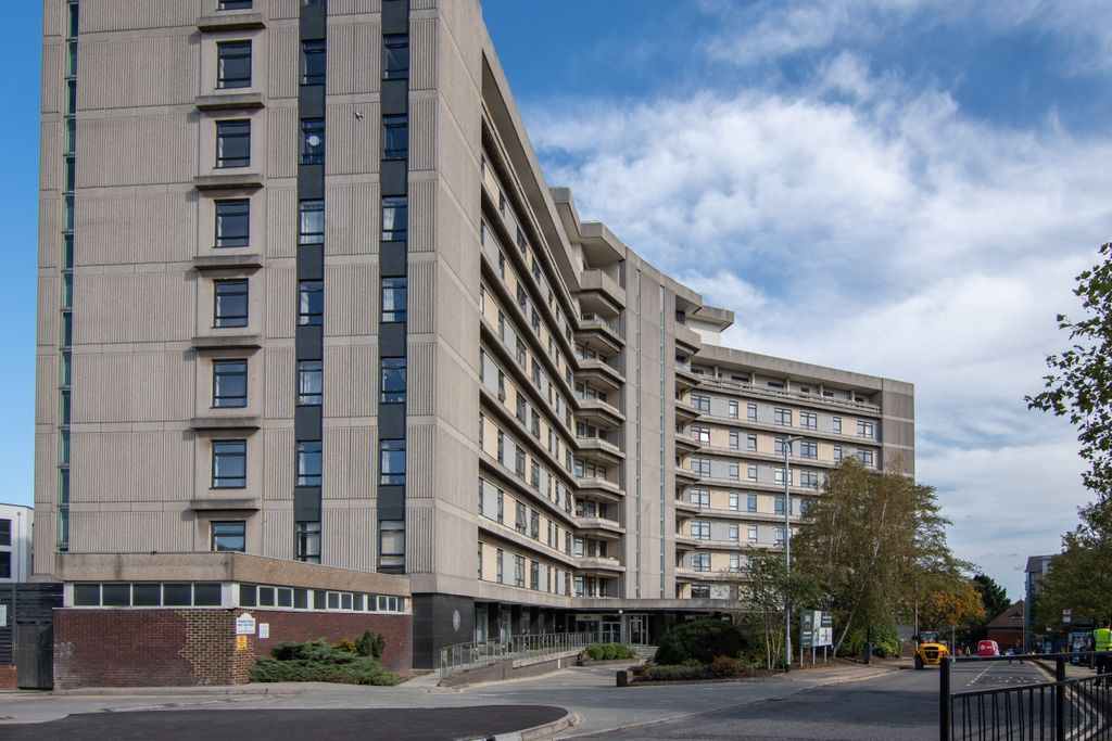 Property photo 2 of 7 Property Image 2