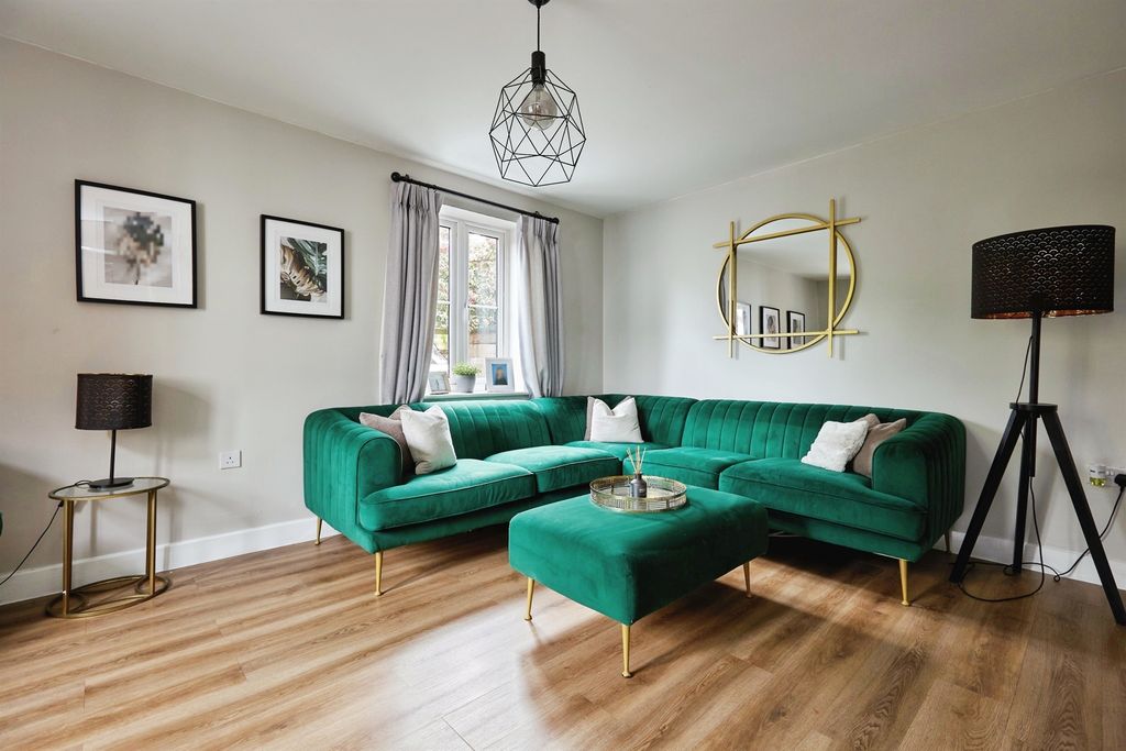 Property photo 3 of 15