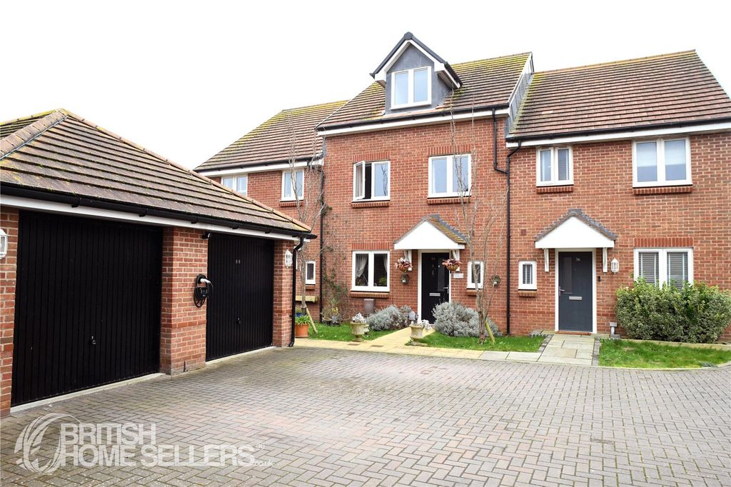 Property photo 2 of 39 Picture No. 12