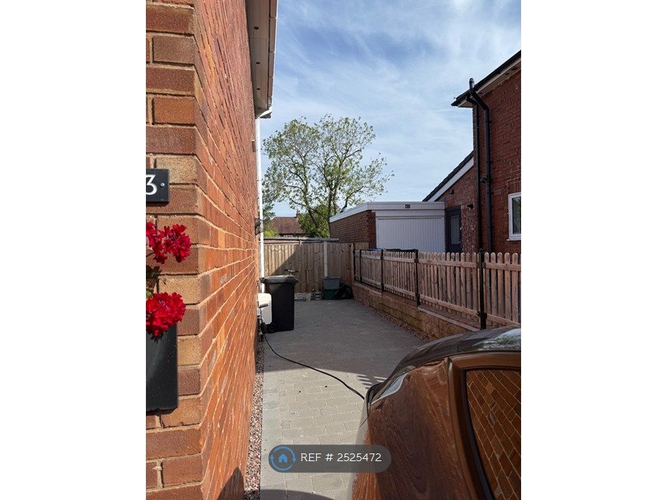 Property photo 3 of 11