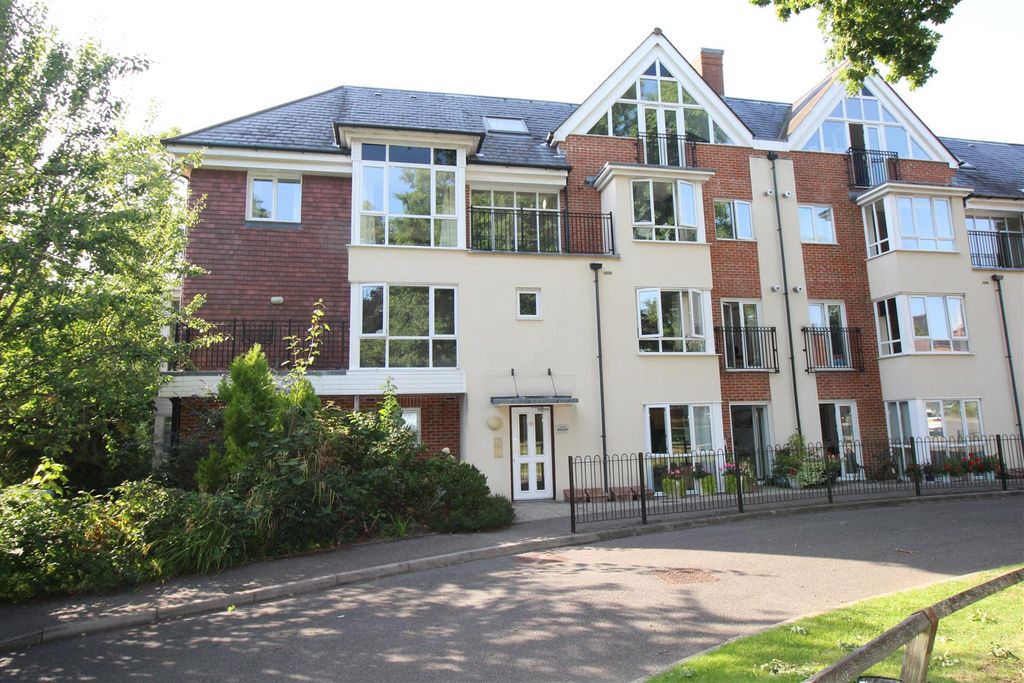 Property photo 1 of 7 Front.Jpg