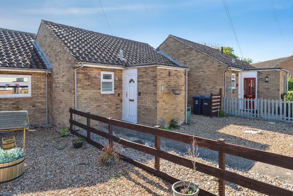 Property photo 1 of 8