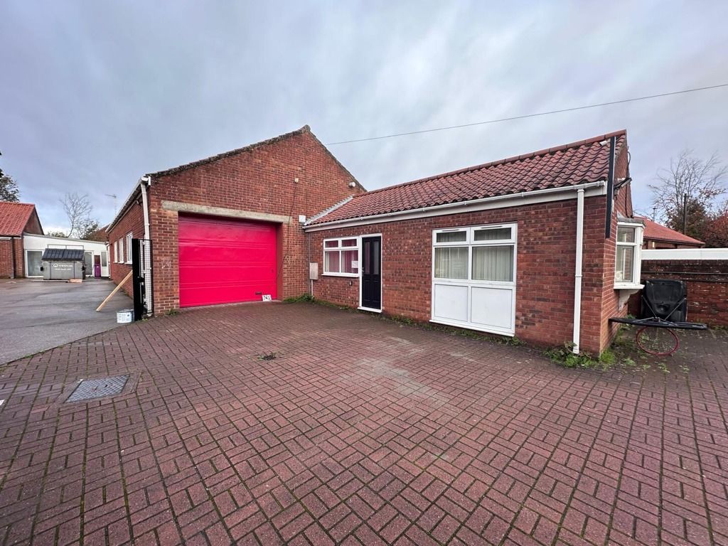 Property photo 3 of 8 Photo 3