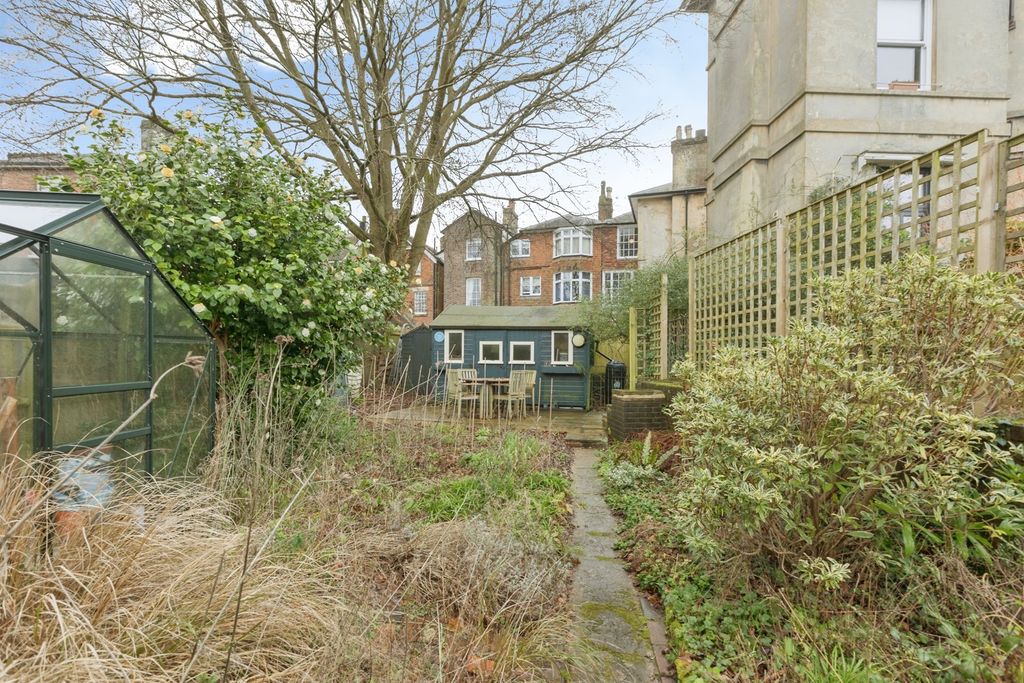 Property photo 3 of 19 Pbox-Img.Jpg