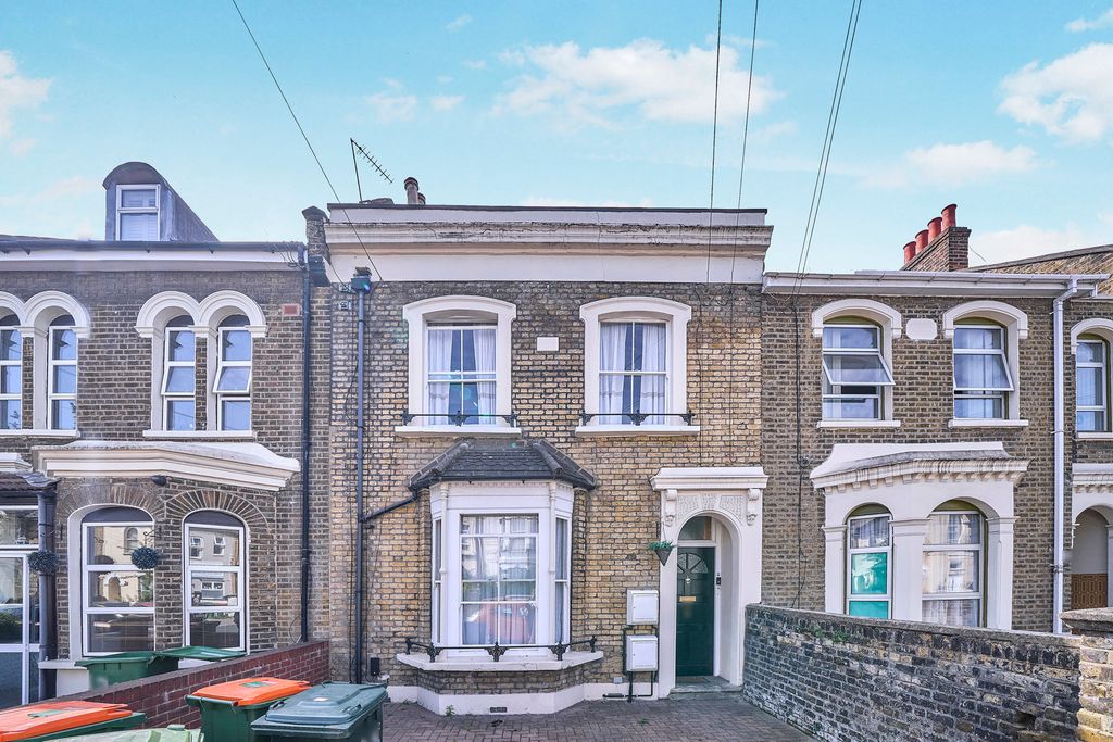Property photo 1 of 22 Pbox-Img.Jpg