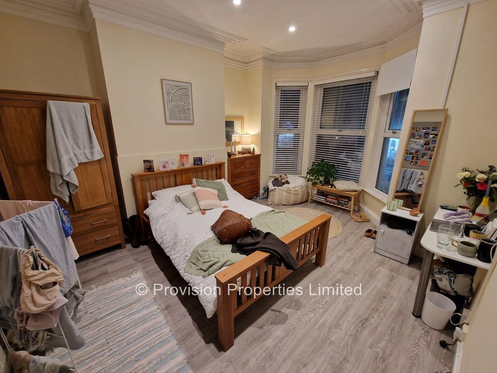 Property photo 2 of 13 Photo