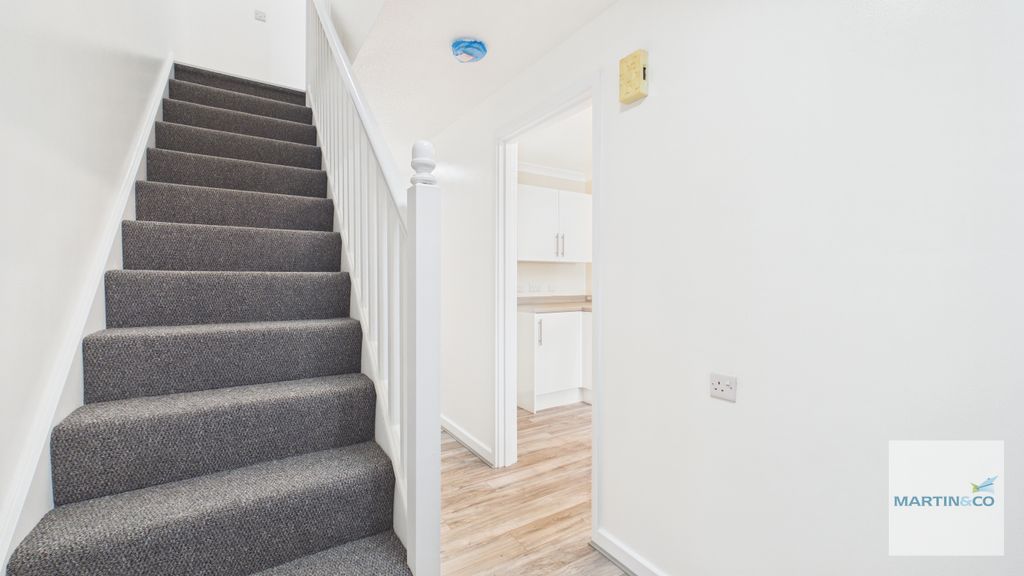 Property photo 2 of 12 Cam03663G0-Pr0250-Still002