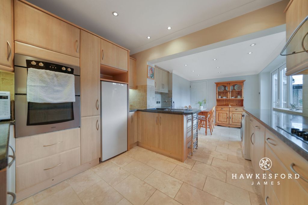 Property photo 3 of 26 Coppins Lane, Borden - Kitchen/Breakfast Room