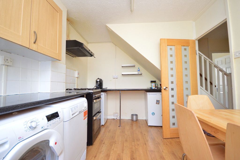 Property photo 2 of 11 Gallery