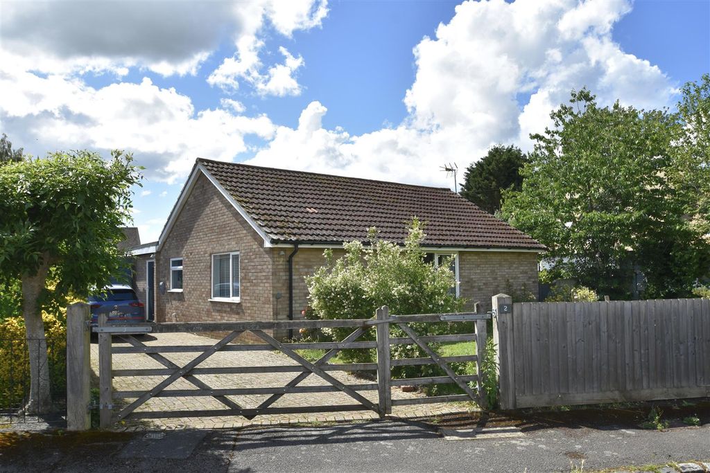 Property photo 1 of 16 Large, Gated Plot