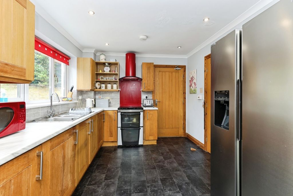 Property photo 2 of 19 Pbox-Img.Jpg