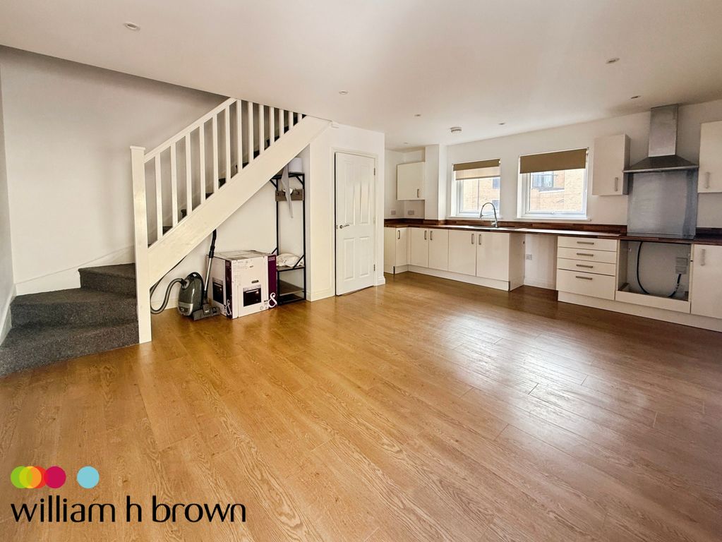 Property photo 2 of 16 Image