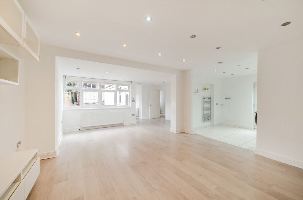 Property photo 2 of 19 1534736-6-6Ace346...