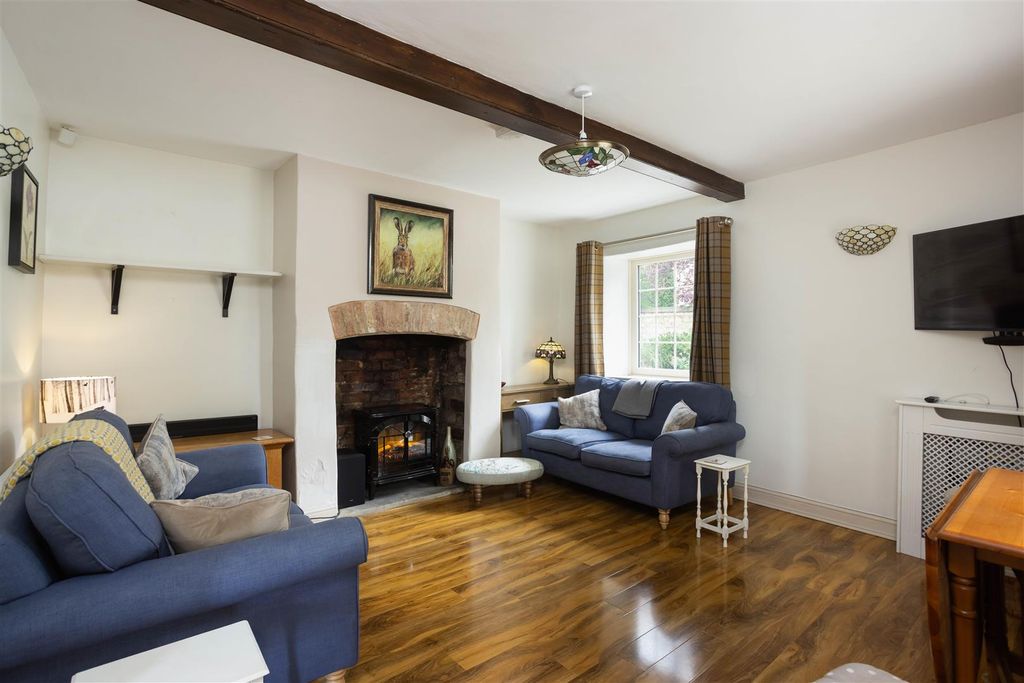 Property photo 3 of 12 00002.Jpg