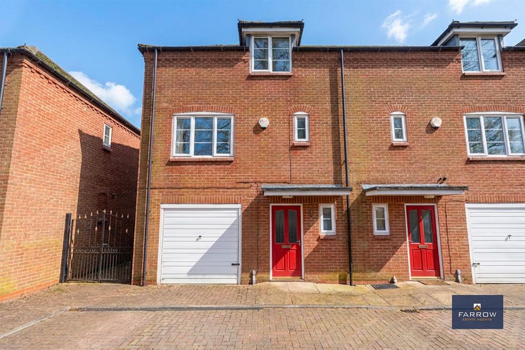 Property photo 1 of 22 Front