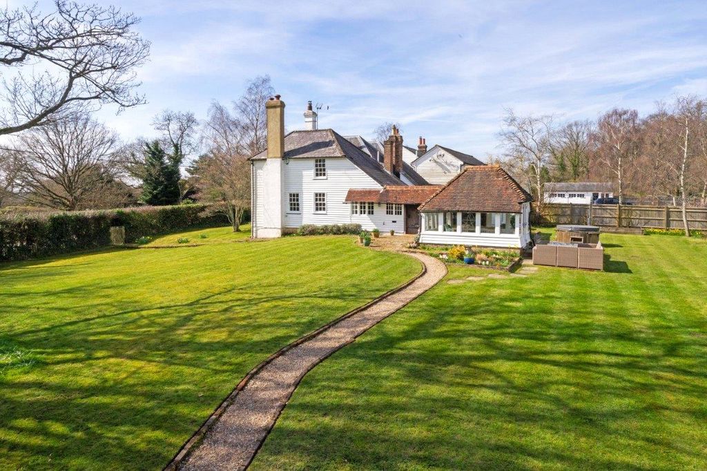 Property photo 1 of 31 External Elevation