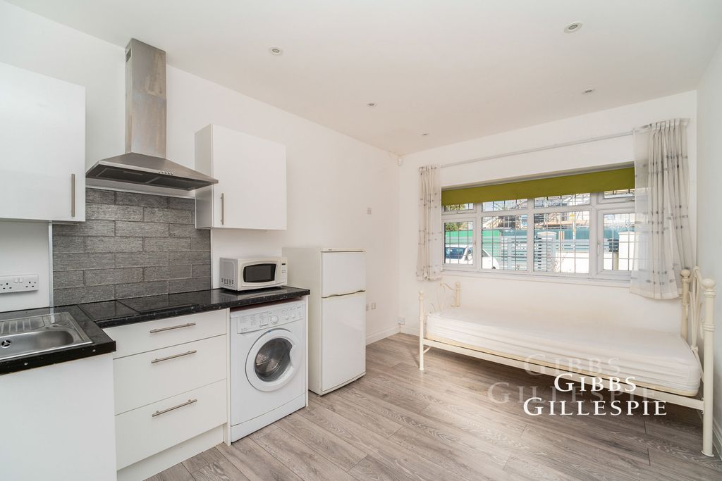 Property photo 1 of 10 Pbox-Img.Jpg