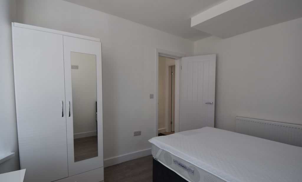 Property photo 3 of 15 Bedroom 1