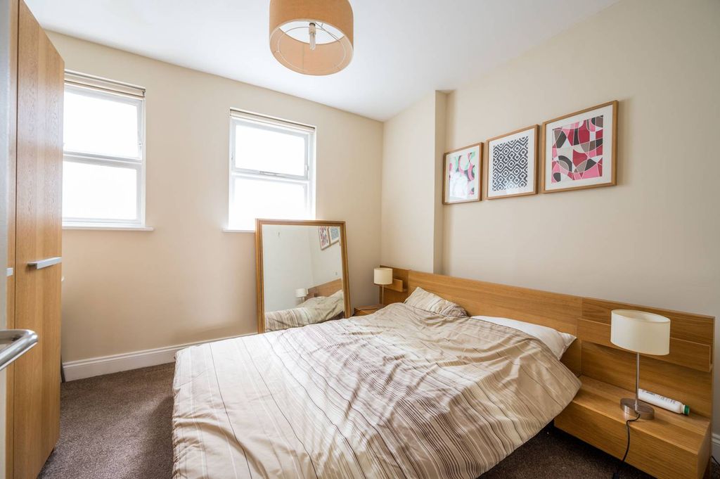 Property photo 1 of 4