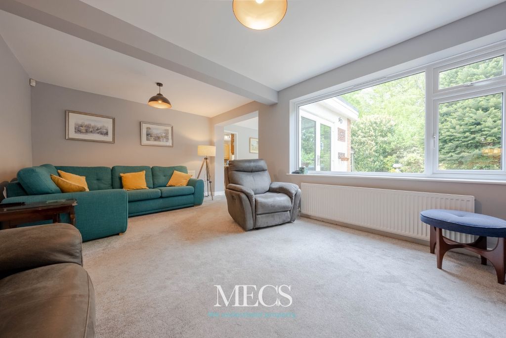 Property photo 3 of 18 5349404