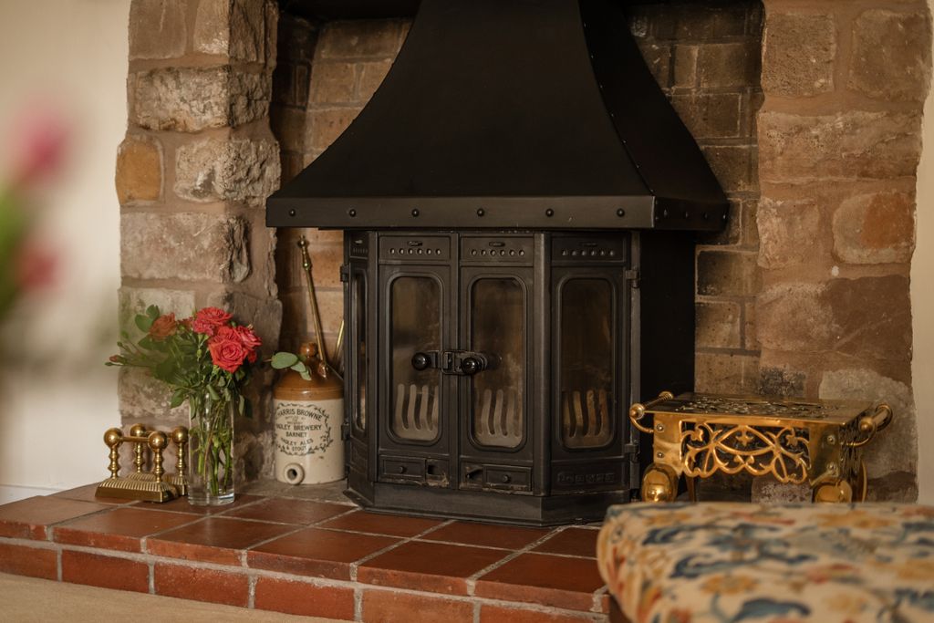 Property photo 3 of 24 1445878-14-6A035c223A0c2