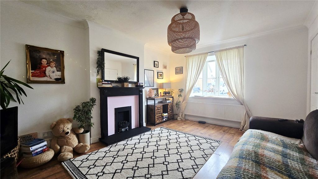 Property photo 3 of 16 Picture No. 52