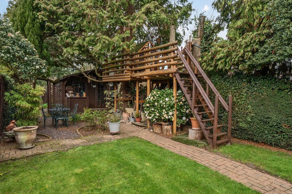 Property photo 2 of 22