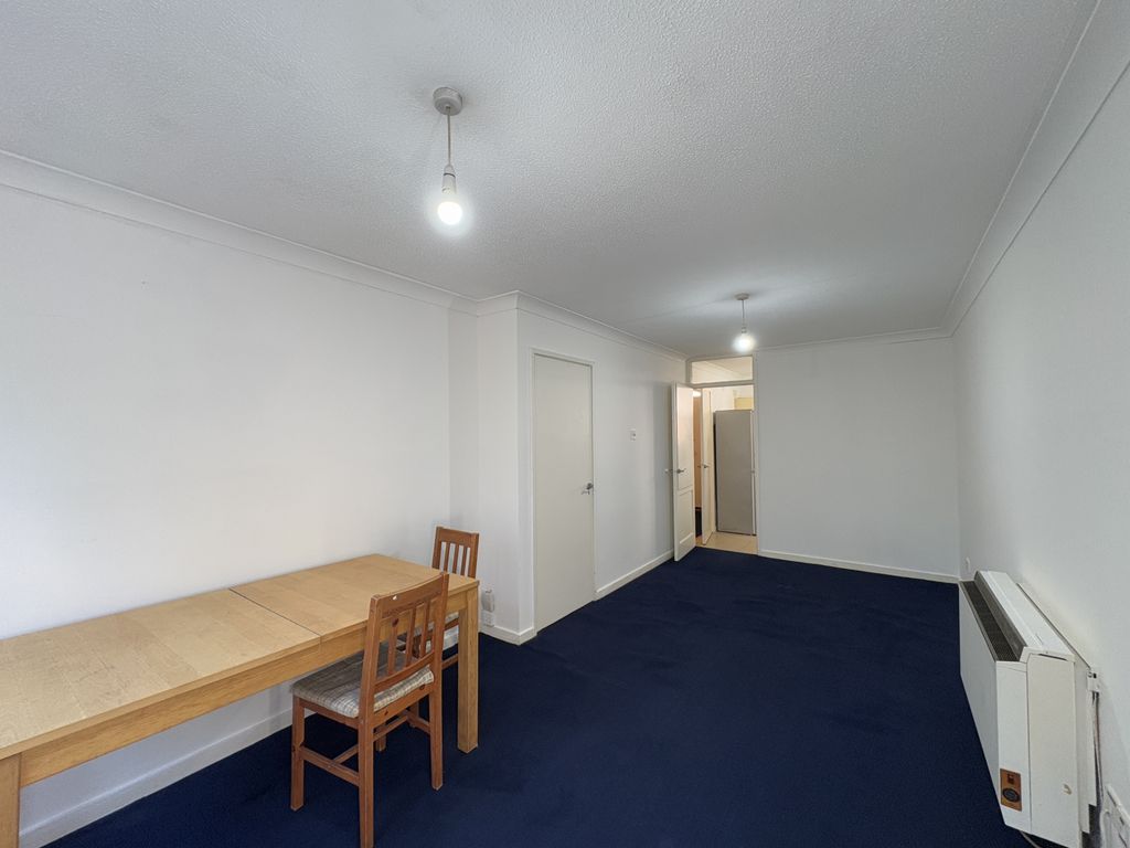 Property photo 3 of 10 Gallery
