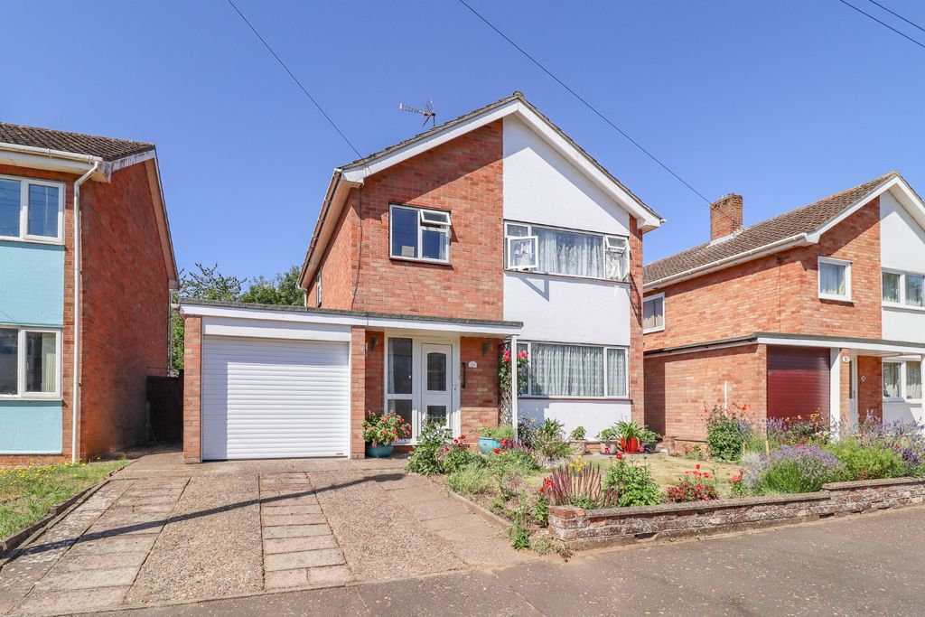 Property photo 1 of 20 4305950