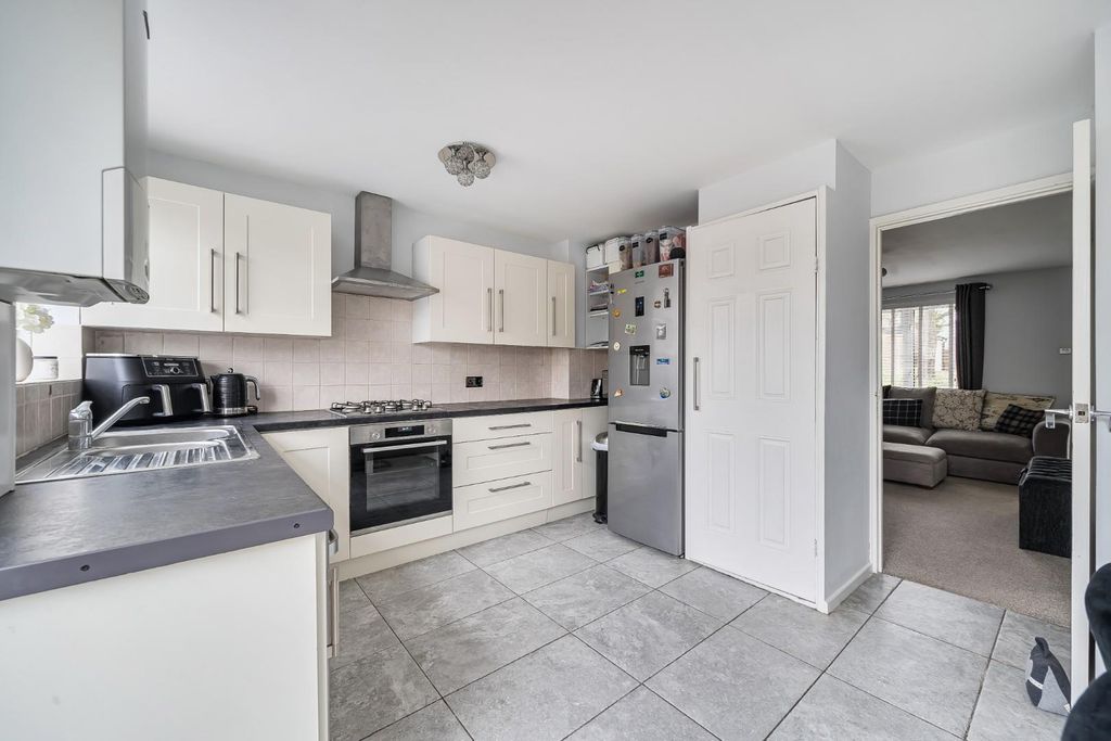 Property photo 2 of 16 1415154-19-698Dfc5949489.Jpg