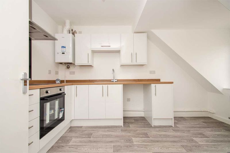 Property photo 3 of 10 Photo 11