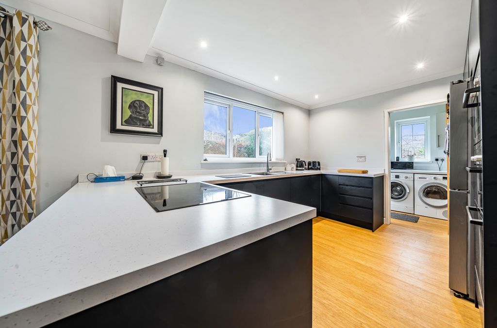 Property photo 3 of 23 10785695