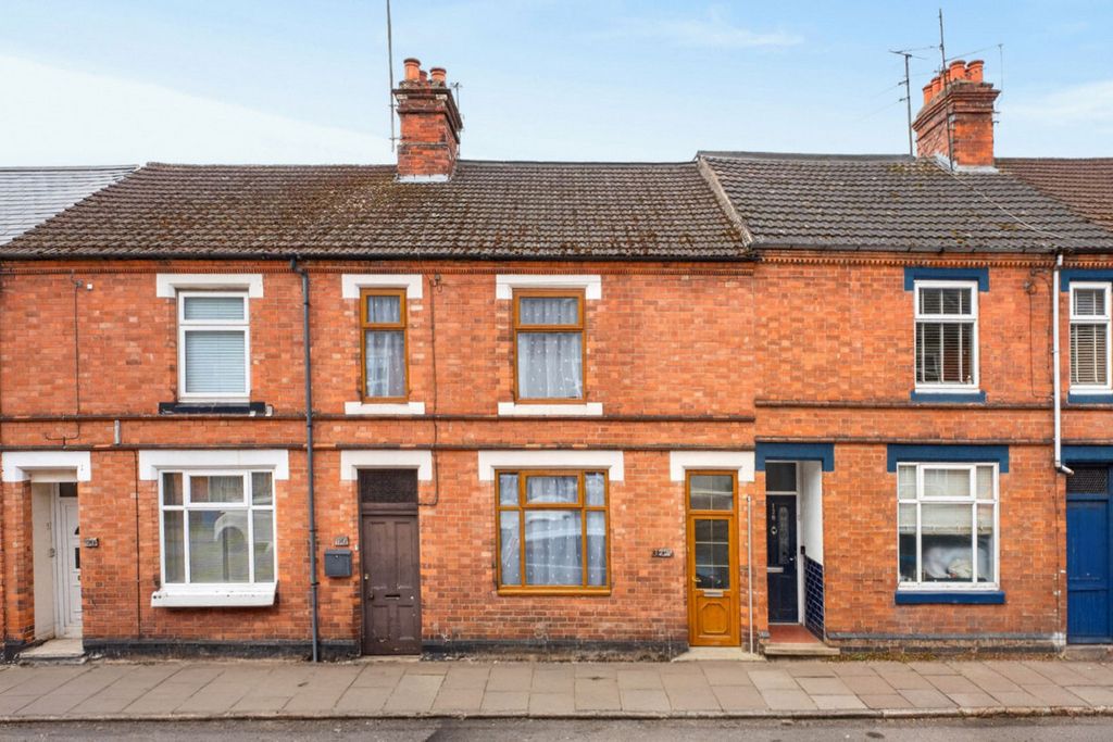 Property photo 1 of 34