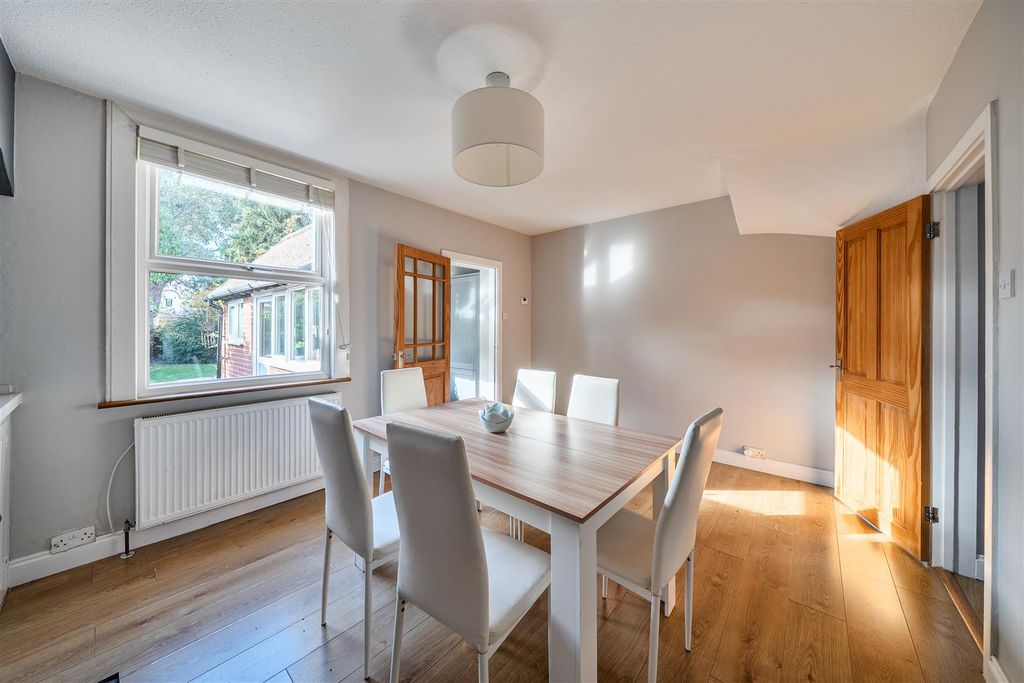 Property photo 3 of 19 Dining Room