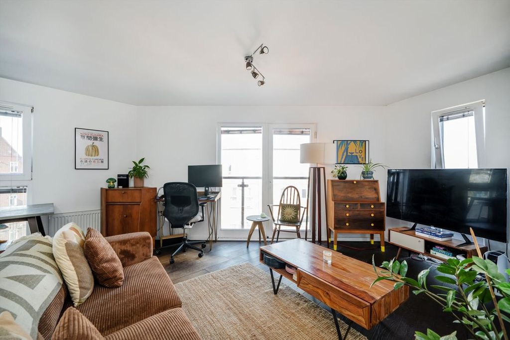 Property photo 3 of 7