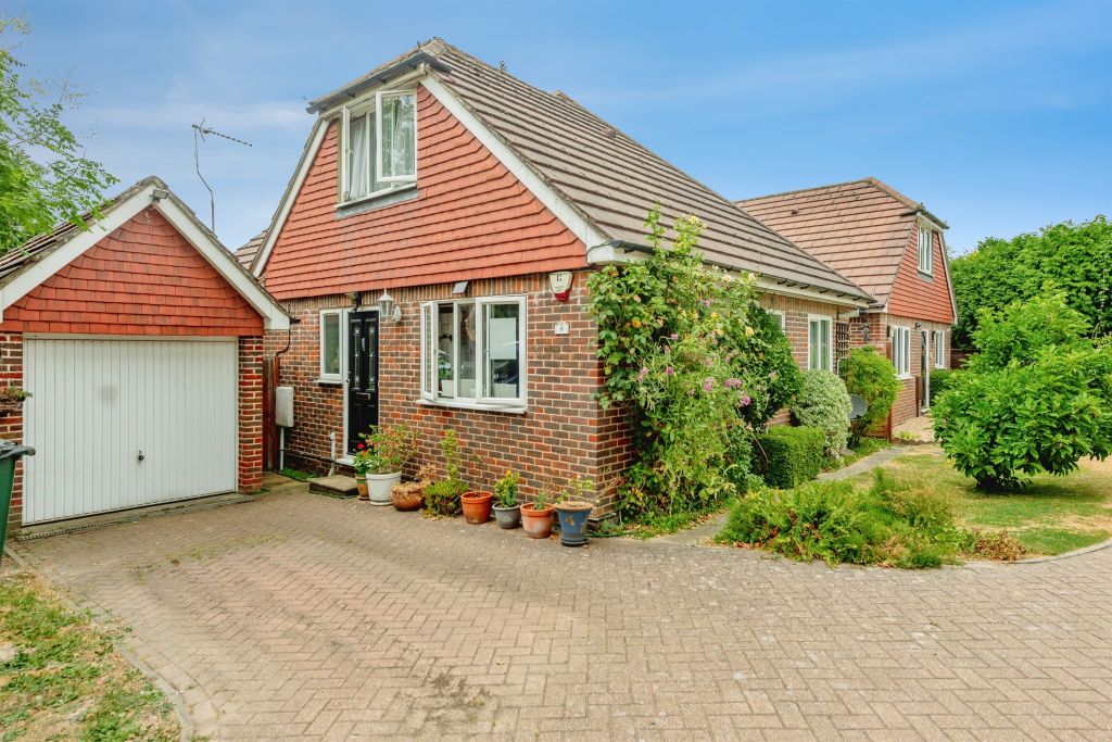 Property photo 1 of 18