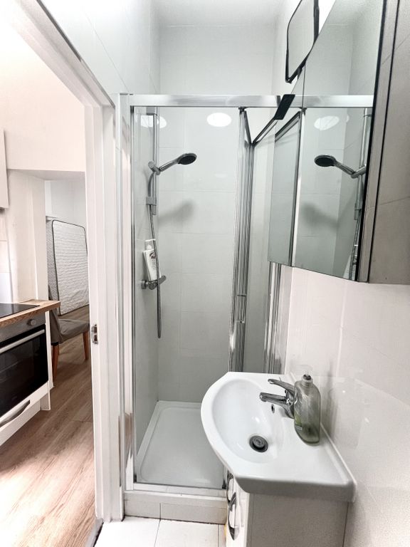 Property photo 3 of 4 En-Suite
