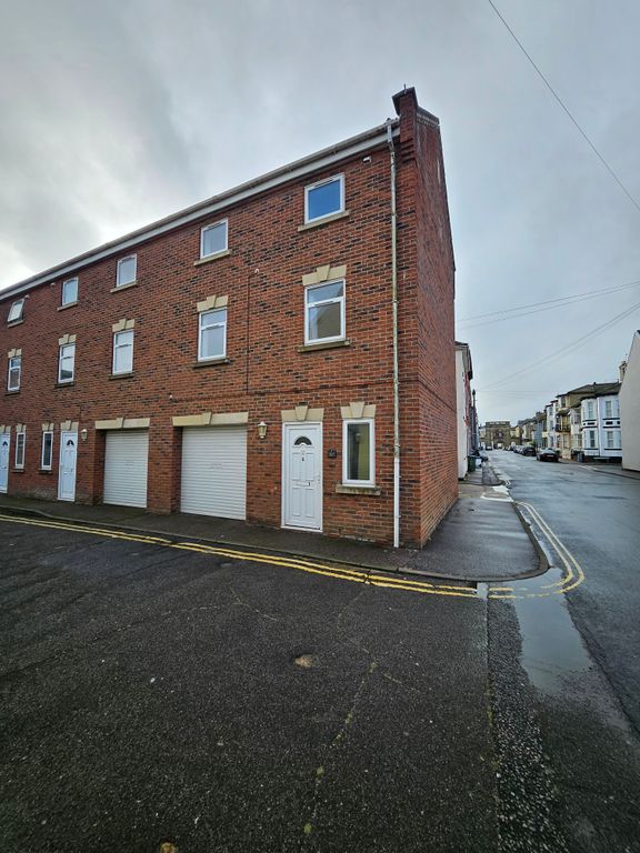 Property photo 1 of 18 20251015_100953