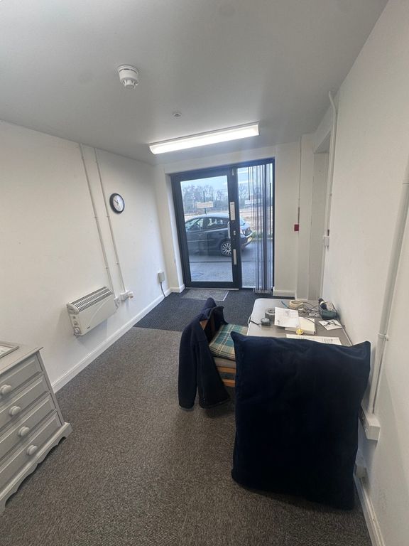 Property photo 3 of 10 Photo 3